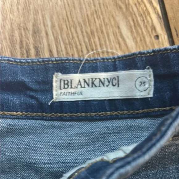 Striped Tie-Front Top with Jean skirt box 5 - Picture 4 of 7